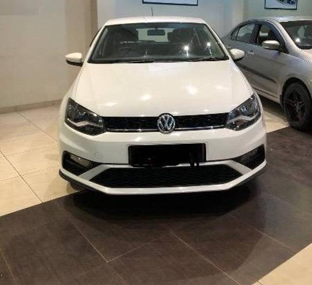 https://images10.gaadi.com/usedcar_image/4635399/original/processed_c92c8309-0ede-4e55-ade8-d445750ea7f4.jpeg?imwidth=6400