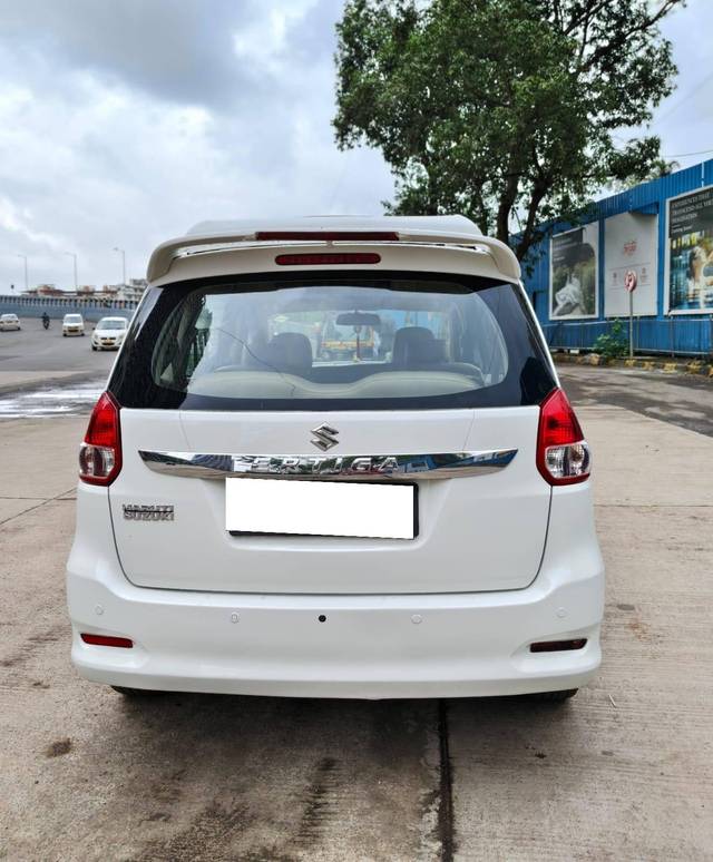 https://images10.gaadi.com/usedcar_image/4635405/original/processed_f4f4603976160d2e75d7c3df8ced3e4d.jpg?imwidth=6402