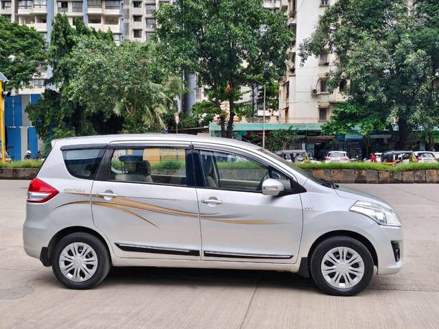 https://images10.gaadi.com/usedcar_image/4635408/original/processed_bde4d9b89eca4176afce6cc5421acedc.jpg?imwidth=6401