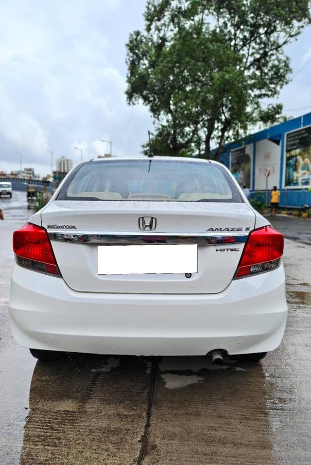 https://images10.gaadi.com/usedcar_image/4635413/original/processed_7d29cbe371e88482e51af54412d0eec8.jpg?imwidth=6402
