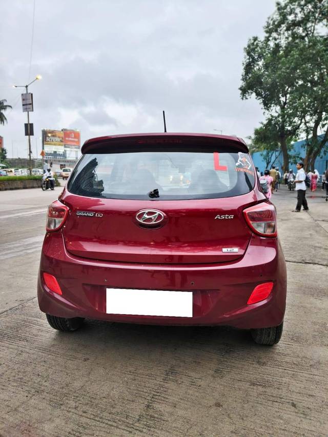 https://images10.gaadi.com/usedcar_image/4635416/original/processed_2ee224489c361afddf0edc40308875a6.jpg?imwidth=6402