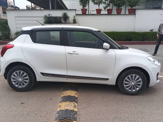 https://images10.gaadi.com/usedcar_image/4635419/original/processed_1c740c3e8dc6a431dc0991939eafbd99.jpg?imwidth=6401