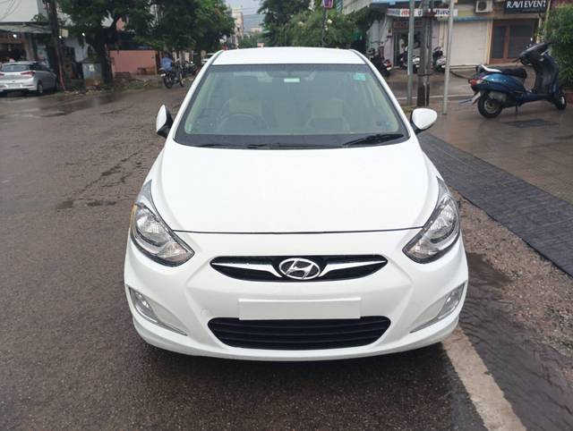 https://images10.gaadi.com/usedcar_image/4635422/original/processed_3151cff580f50daaefcf0b7e7304d86a.jpg?imwidth=6400