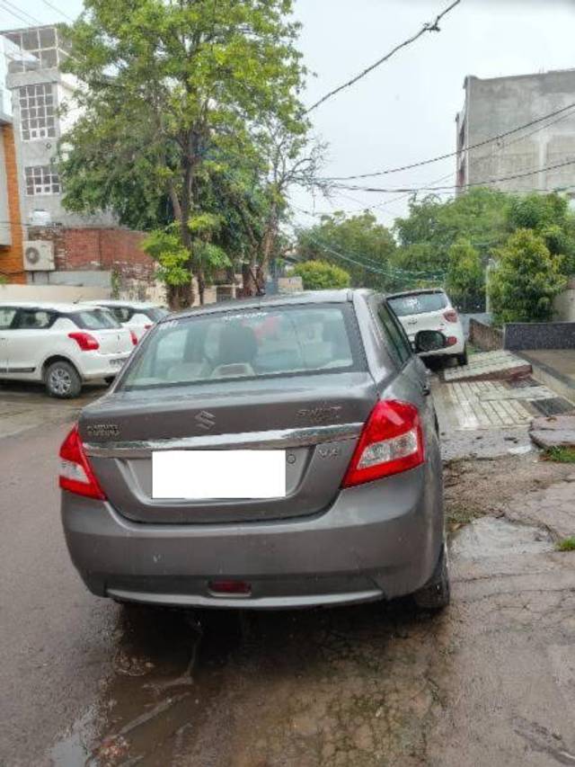 https://images10.gaadi.com/usedcar_image/4635433/original/processed_00786d05-2343-484b-8283-e863aa57de65.jpg?imwidth=6400