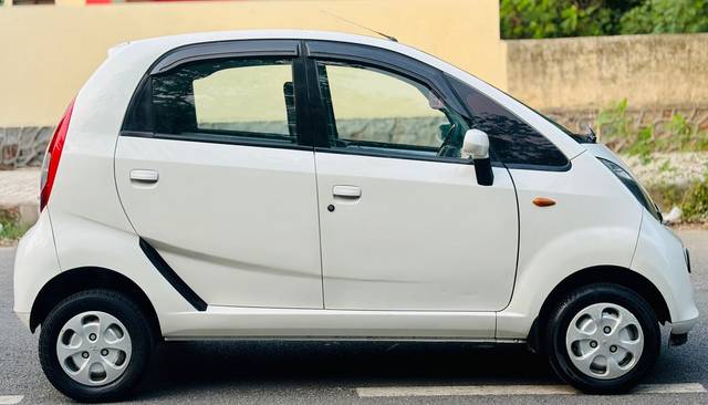 https://images10.gaadi.com/usedcar_image/4635468/original/b30a45d703531aaa25011c1220d6a403.jpg?imwidth=6401
