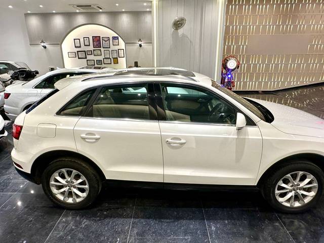 https://images10.gaadi.com/usedcar_image/4635472/original/9c77bf3d066e02bb81464a089dd96765.jpg?imwidth=6401