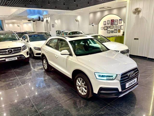 https://images10.gaadi.com/usedcar_image/4635472/original/processed_03de59d1b1f2d7c75444dca6aaad63f5.jpg?imwidth=6400