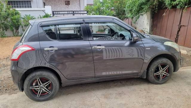 https://images10.gaadi.com/usedcar_image/4635508/original/processed_02c25534-6f7d-4bf0-97b4-88ab8aa7c008.jpg?imwidth=6401