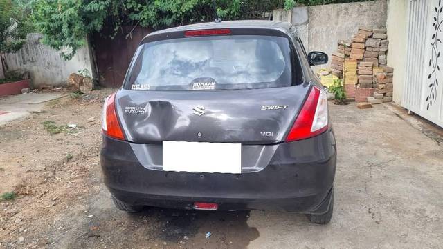 https://images10.gaadi.com/usedcar_image/4635508/original/processed_093c55f7-e1d2-4141-b667-94e7b4c8edf8.jpg?imwidth=6402