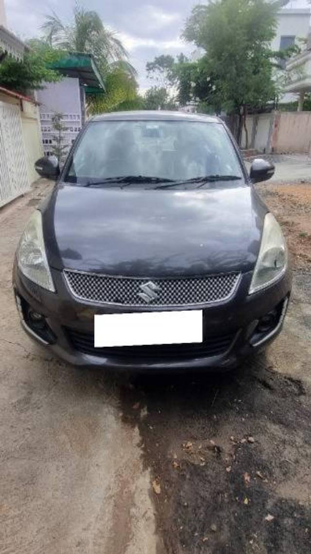 https://images10.gaadi.com/usedcar_image/4635508/original/processed_99eb8288-a0b0-4ed0-b8ab-225d393bf915.jpg?imwidth=6400