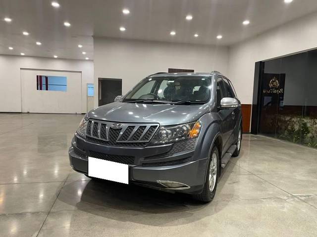 https://images10.gaadi.com/usedcar_image/4635557/original/processed_7e2ab91b-d2ef-49fe-9c97-f2a2cb00c06b.jpg?imwidth=6401