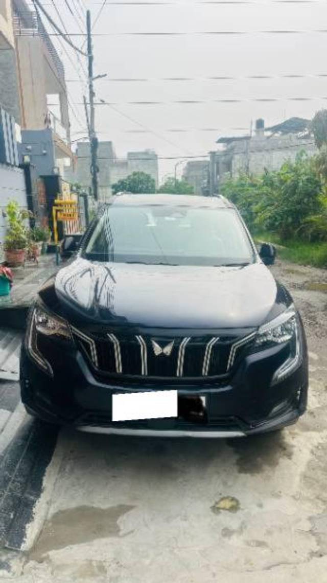 https://images10.gaadi.com/usedcar_image/4635558/original/processed_cafa60f2-9df3-478d-b238-7c8adfa1b330.jpg?imwidth=6400