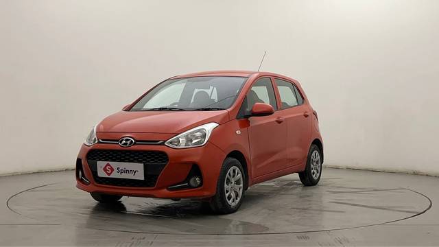 https://images10.gaadi.com/usedcar_image/4635567/original/ec122e7f25b25a741d4f78413e07276b.JPG?imwidth=6400