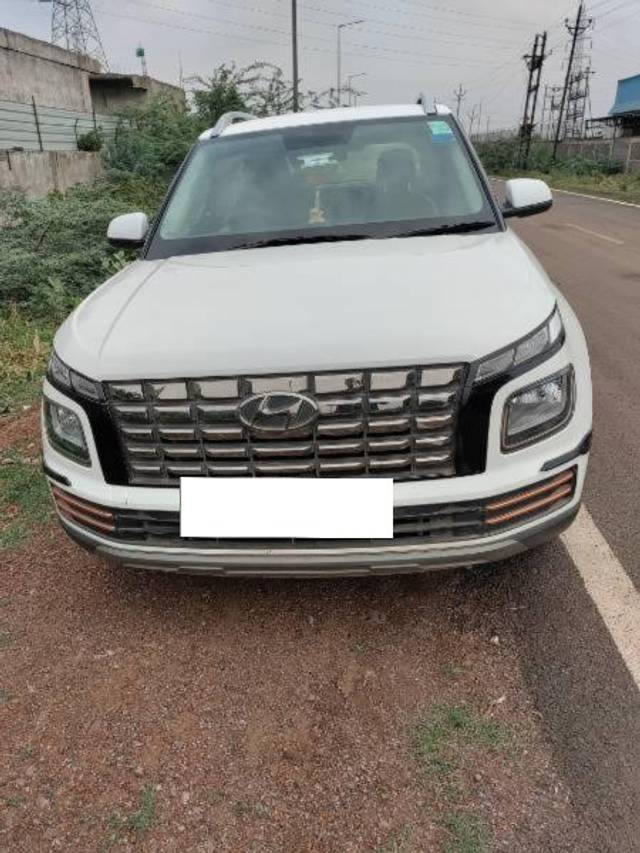 https://images10.gaadi.com/usedcar_image/4635568/original/processed_e9c8dce0-cc1d-46a0-8677-265df835b2c3.jpg?imwidth=6400