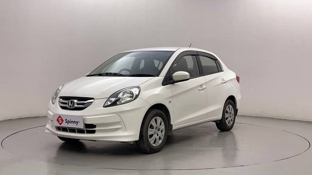 https://images10.gaadi.com/usedcar_image/4635588/original/bfc78d5c3a5ee786ae8258ebb670c4c5.JPG?imwidth=6400