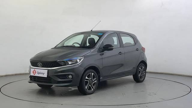 https://images10.gaadi.com/usedcar_image/4635594/original/47f3b5f84cc2cff3d4fee422cbe5f7b6.JPG?imwidth=6400