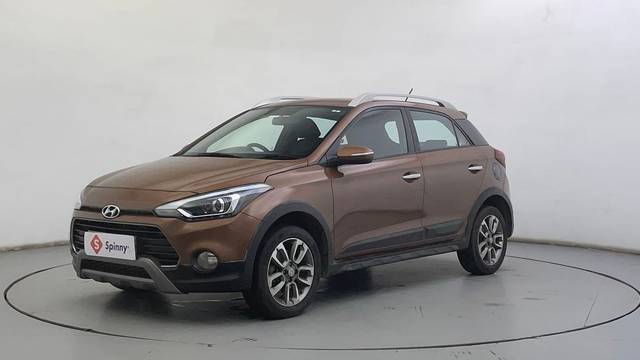 https://images10.gaadi.com/usedcar_image/4635606/original/78620e50a7029fc9fb94ec335735316c.JPG?imwidth=6400