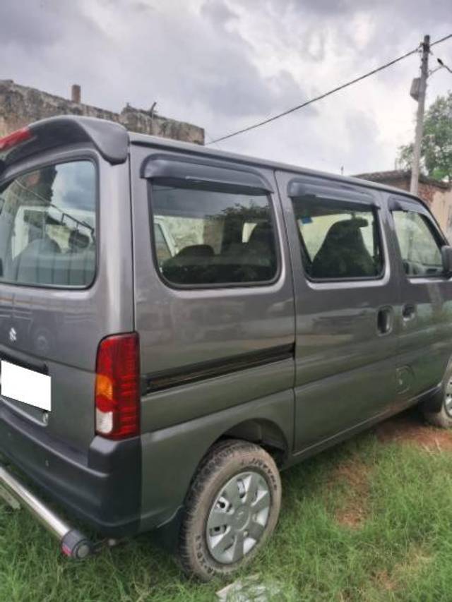 https://images10.gaadi.com/usedcar_image/4635646/original/processed_97cae286-3f2c-4c03-ab7f-c9bb48482a52.jpg?imwidth=6401