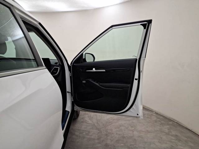 https://images10.gaadi.com/usedcar_image/4635650/original/343c5c464e6757ca3746c0229661160f.jpg?imwidth=6400