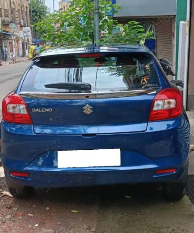 https://images10.gaadi.com/usedcar_image/4635699/original/processed_a92b642e-3a48-4656-b2a6-06db1fef55fd.jpg?imwidth=6401