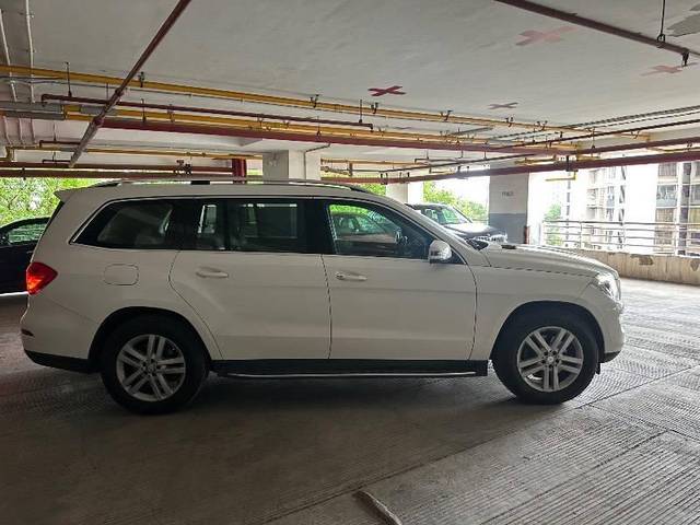 https://images10.gaadi.com/usedcar_image/4635701/original/processed_a9435333-1e81-4825-a1a1-0a212da21cfb.jpeg?imwidth=6401