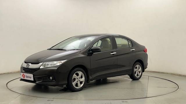 https://images10.gaadi.com/usedcar_image/4635722/original/2cc725447bdb2666e210ddcb45a6a315.JPG?imwidth=6400