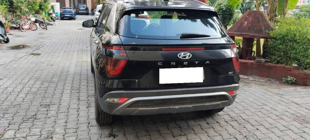 https://images10.gaadi.com/usedcar_image/4635737/original/processed_f5108bdc-5db0-4555-a303-2f569c9c9c4b.jpg?imwidth=6402