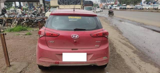 https://images10.gaadi.com/usedcar_image/4635758/original/processed_63041ef0-7957-4325-a40c-b873acd4eb2b.jpg?imwidth=6401
