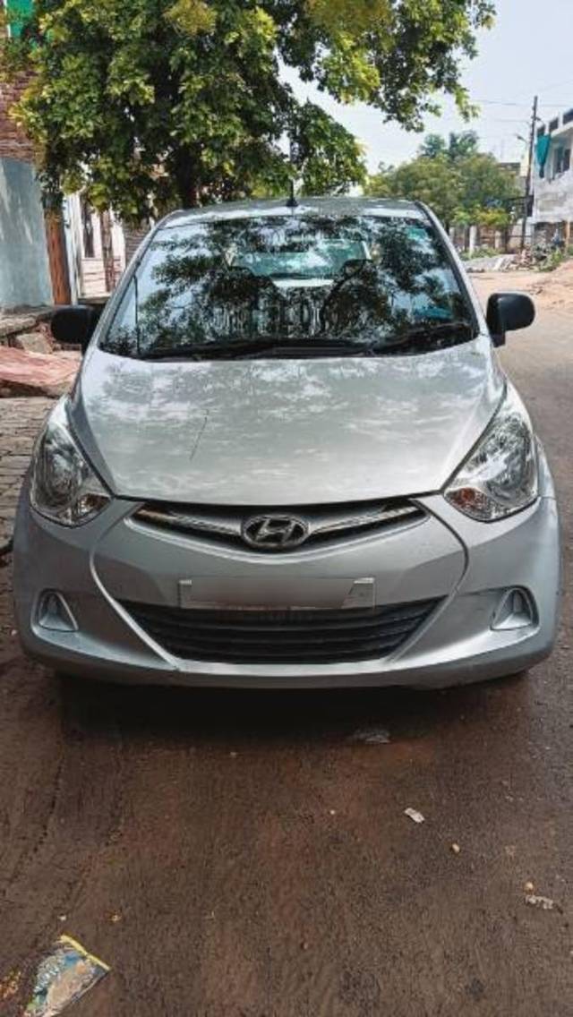 https://images10.gaadi.com/usedcar_image/4635770/original/processed_dbbccaba-e874-4aca-8877-d4e3bfa59457.jpg?imwidth=6400