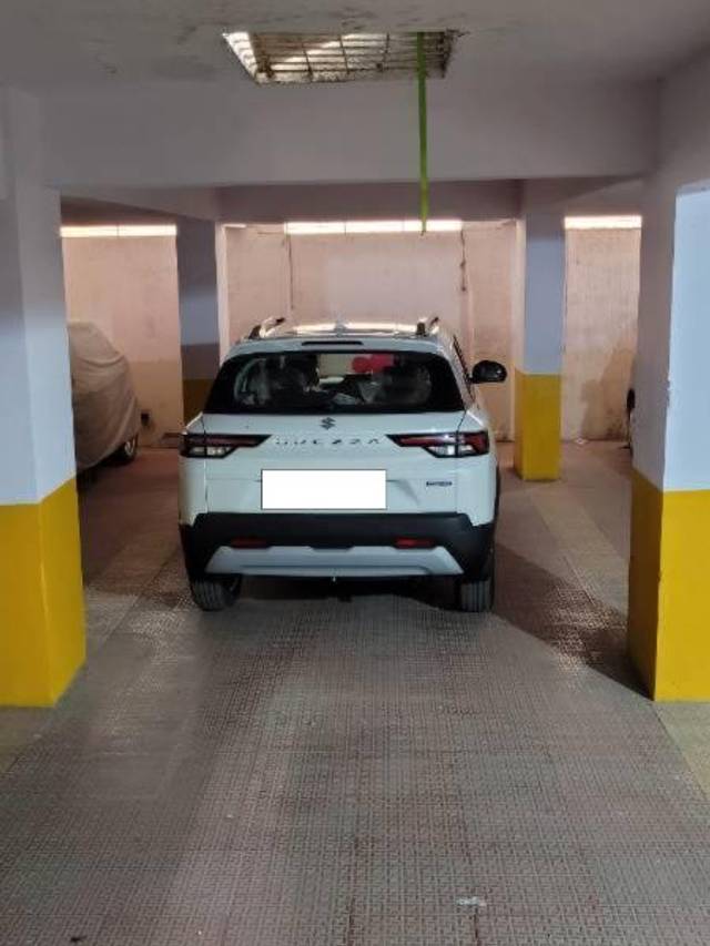 https://images10.gaadi.com/usedcar_image/4635777/original/processed_fadd0cdc-4b74-443b-a38f-b11fc1068907.jpg?imwidth=6400