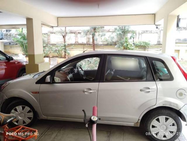 https://images10.gaadi.com/usedcar_image/4635790/original/processed_12678130-edf5-4527-a6fe-1052281b44fb.JPG?imwidth=6402
