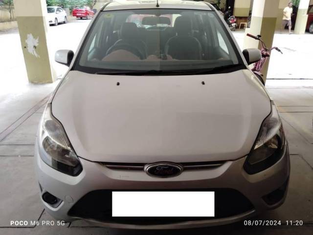 https://images10.gaadi.com/usedcar_image/4635790/original/processed_c5148ce5-6342-4cd6-aa4f-ad9d8d29c85f.JPG?imwidth=6400