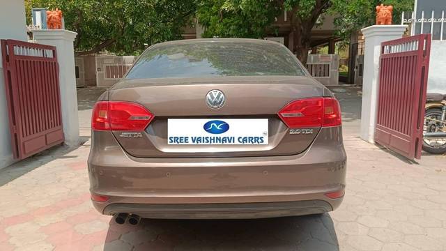 https://images10.gaadi.com/usedcar_image/4635877/original/processed_edae175a2f1282c6d97140d70754f70e.jpeg?imwidth=6402