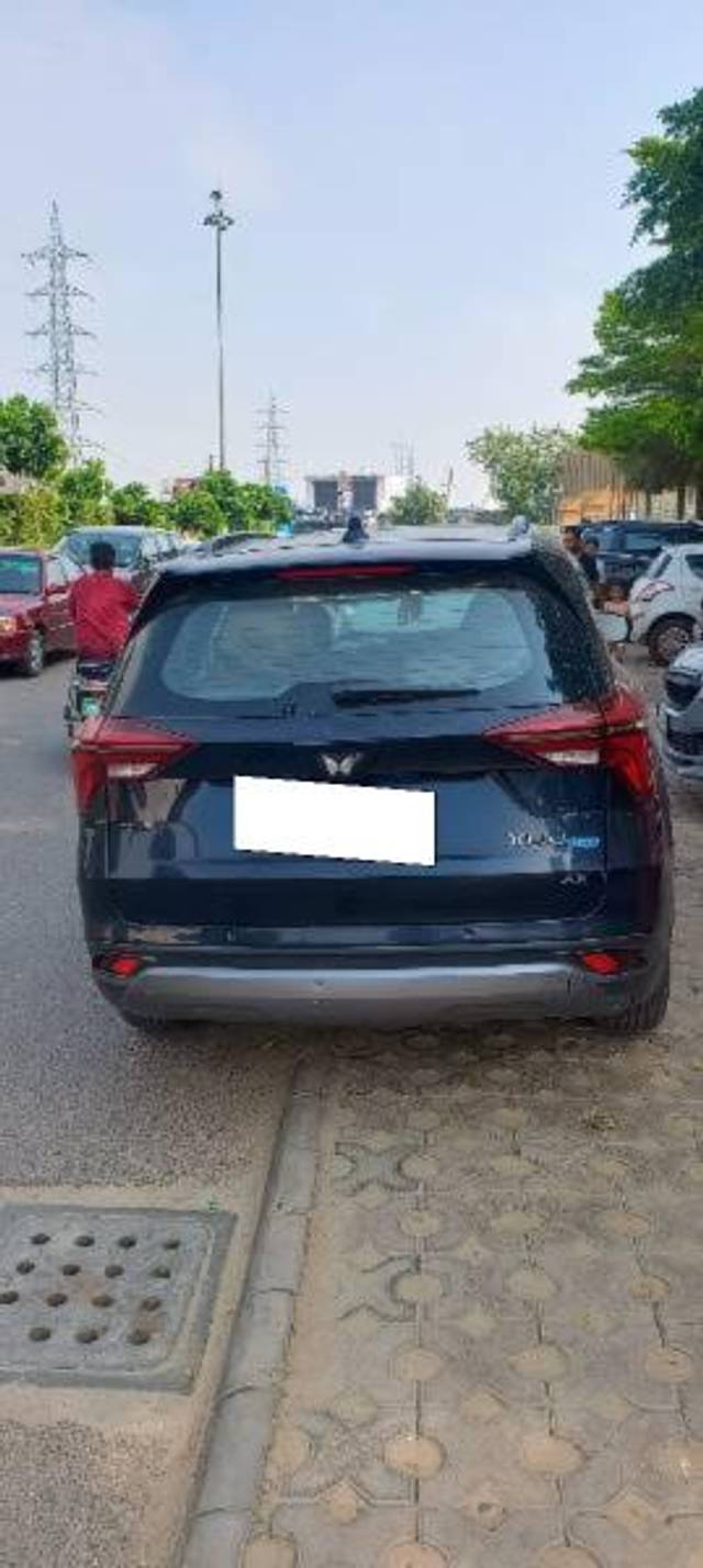 https://images10.gaadi.com/usedcar_image/4635884/original/processed_61b06fc9-d4e4-451e-9961-862e331590b6.jpg?imwidth=6402