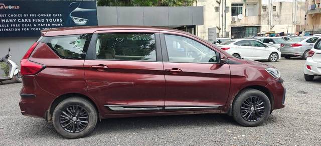 https://images10.gaadi.com/usedcar_image/4635888/original/processed_64fe1223b5c328ea6c1728db47b67da6.jpg?imwidth=6401