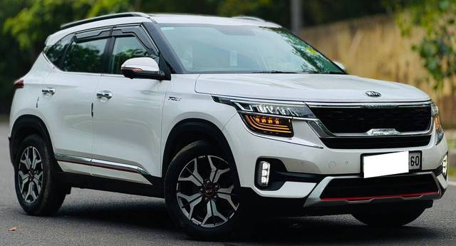 https://images10.gaadi.com/usedcar_image/4635898/original/processed_07688cd360eb0d2b50fe8fc4925eccae.jpg?imwidth=6400