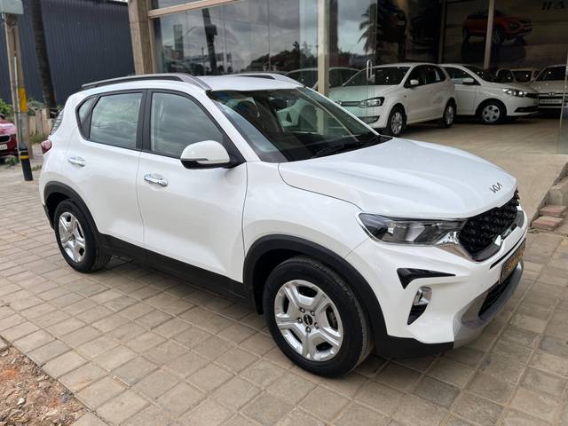 https://images10.gaadi.com/usedcar_image/4635924/original/processed_94cbd2f093dbecd80d09464859cb8c32.jpg?imwidth=6400