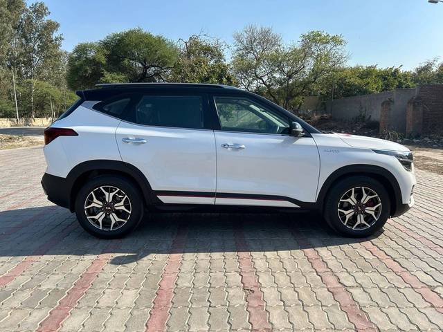 https://images10.gaadi.com/usedcar_image/4635929/original/processed_f45eb3f54e368cbe5eee98c242f74219.jpg?imwidth=6401