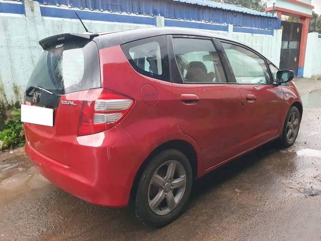 https://images10.gaadi.com/usedcar_image/4635938/original/processed_73179f5ea0eae04dccdefaac008457e7.jpg?imwidth=6401