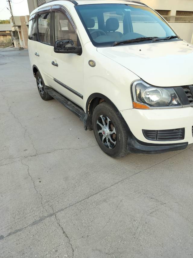 https://images10.gaadi.com/usedcar_image/4635963/original/a41220fea5b68545728c0e70c157cedf.jpg?imwidth=6400