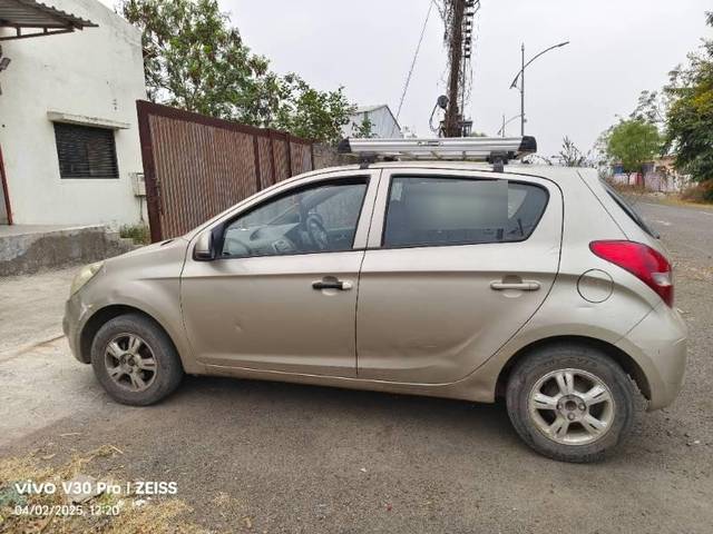 https://images10.gaadi.com/usedcar_image/4636043/original/processed_ed835e81-cf3a-4a75-8af6-badf7c93242a.jpg?imwidth=6402