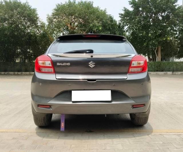 https://images10.gaadi.com/usedcar_image/4636048/original/processed_ddd6134e3a41c353c9c8be97d1806298.jpg?imwidth=6401