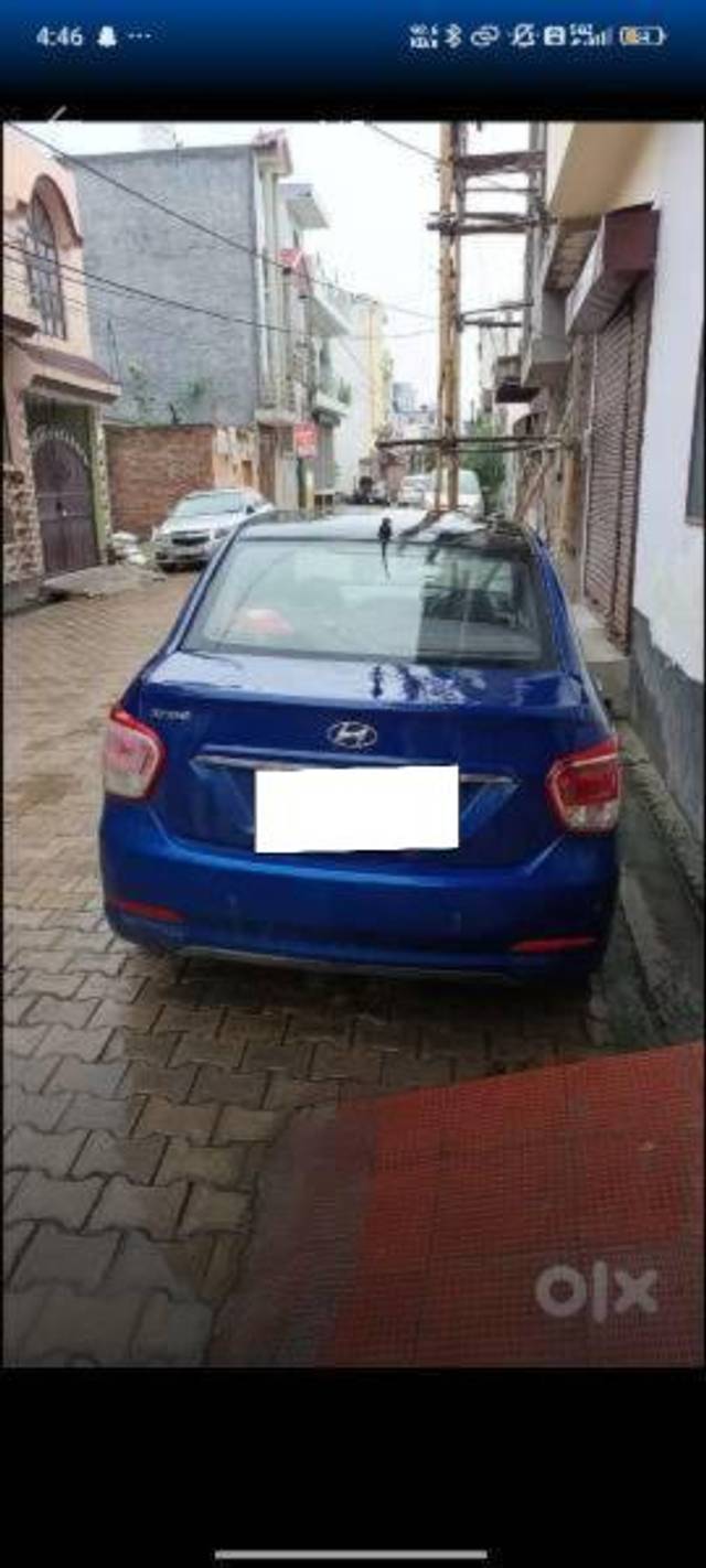 https://images10.gaadi.com/usedcar_image/4636079/original/processed_28ca67ad-3fdc-4e37-84af-738bc2c9dab8.jpg?imwidth=6401