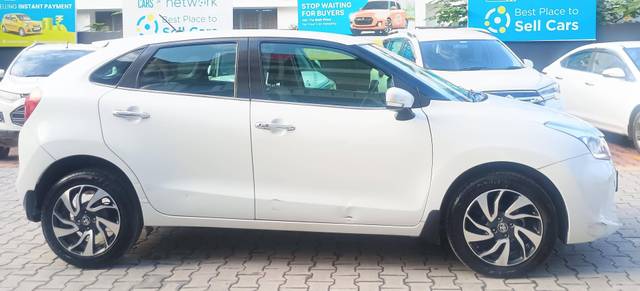 https://images10.gaadi.com/usedcar_image/4636085/original/processed_657eb6ae-3800-4162-9dfe-df2184c75506.jpg?imwidth=6401
