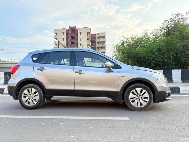 https://images10.gaadi.com/usedcar_image/4636089/original/processed_0e383dae-2883-4ac5-a79b-bb1caa272213.jpg?imwidth=6401