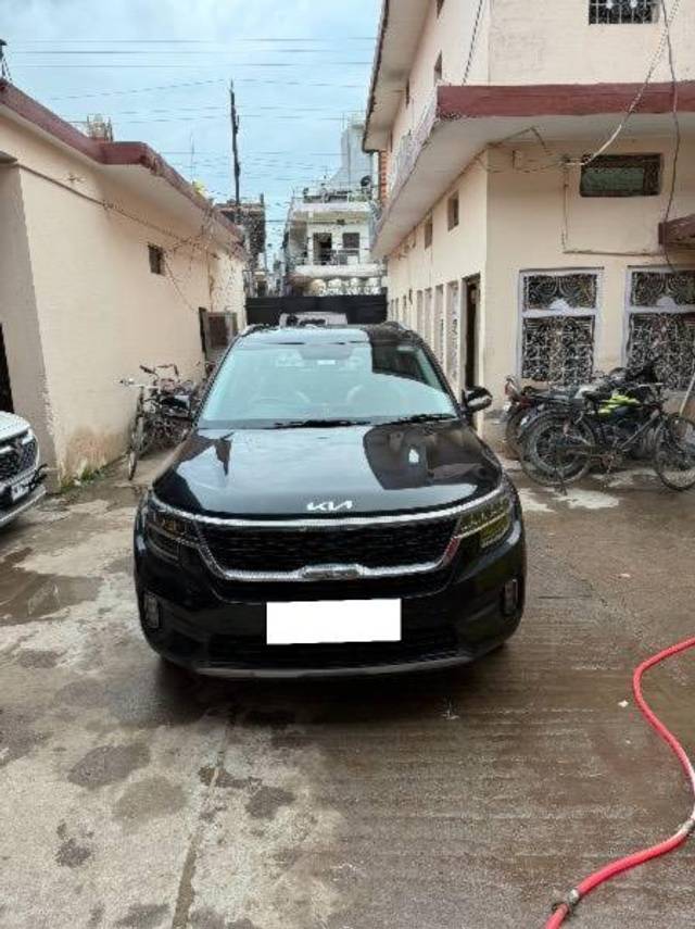 https://images10.gaadi.com/usedcar_image/4636093/original/processed_62e0188a-7475-4e46-b090-f9ec0ae74891.jpeg?imwidth=6400