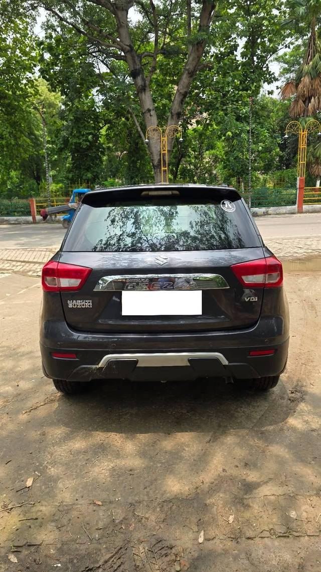https://images10.gaadi.com/usedcar_image/4636095/original/processed_c6bc7fb5a4a93497df3d24830fee5b5a.jpg?imwidth=6401