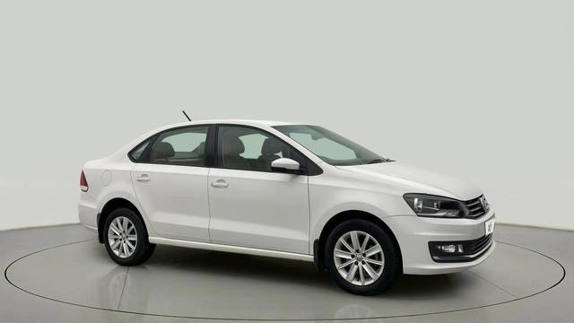 https://images10.gaadi.com/usedcar_image/4636100/original/b97aa18d0febf93fb73511e9fbb344e6.jpg?imwidth=6400