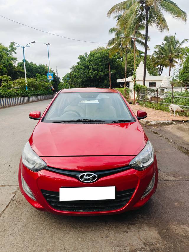 https://images10.gaadi.com/usedcar_image/4636108/original/processed_39f319db3eeb2441dd2fe9dbc65f5da7.jpg?imwidth=6400