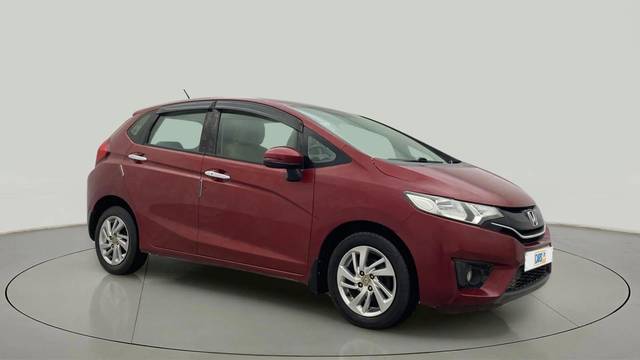 https://images10.gaadi.com/usedcar_image/4636170/original/0ada7908fa2ee743a7b37a4eb0a2d4b6.jpg?imwidth=6400